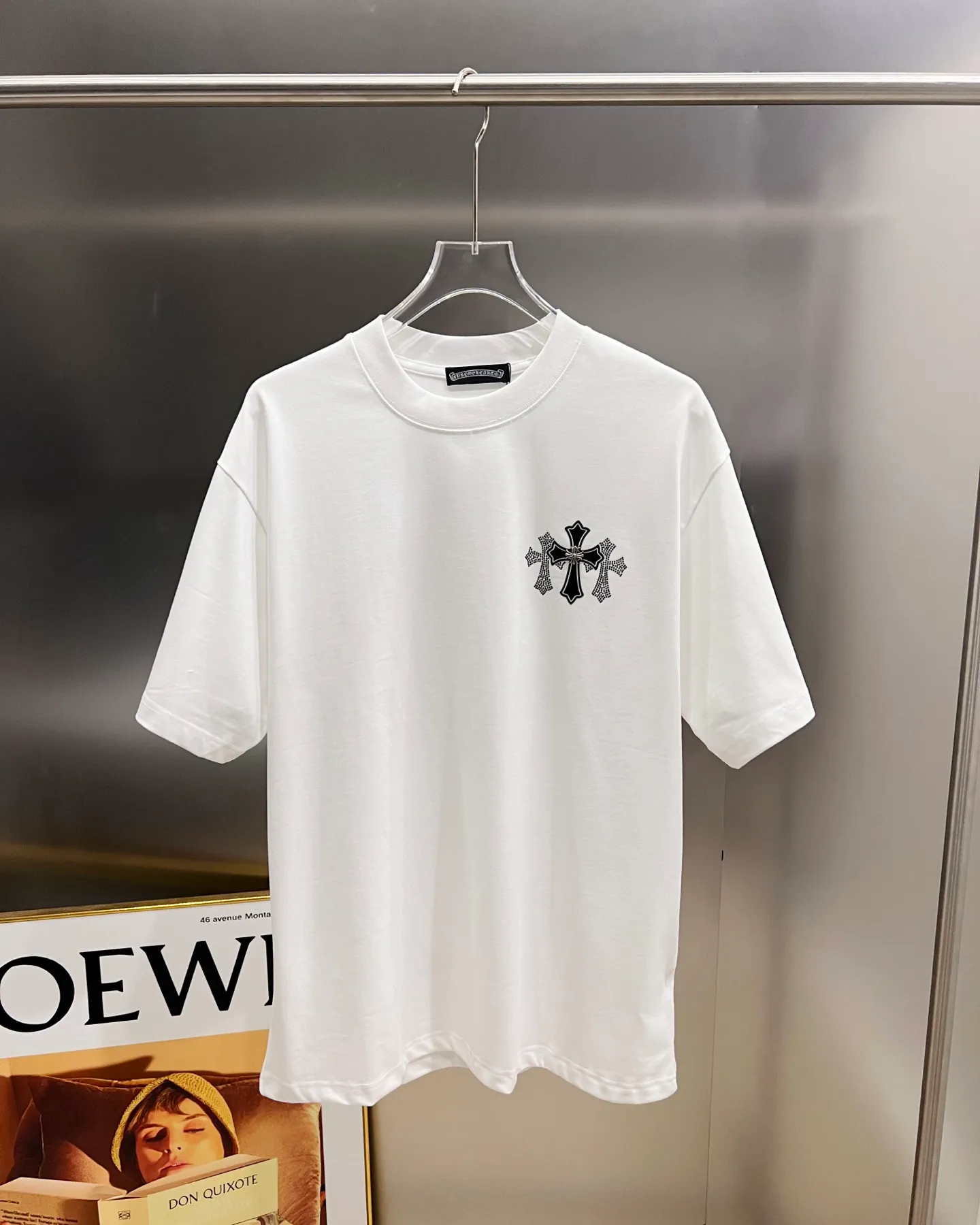 🅿️190 CH Crow 2025 Autumn and Winter New Short-sleeved T-shirt Cross leather craft Customized hardware metal + Middle Eastern Australian diamond design craft The real thing is great🔥Same style for men and women, loose version Size S M L XL XXL Five sizes Black White Angora Red